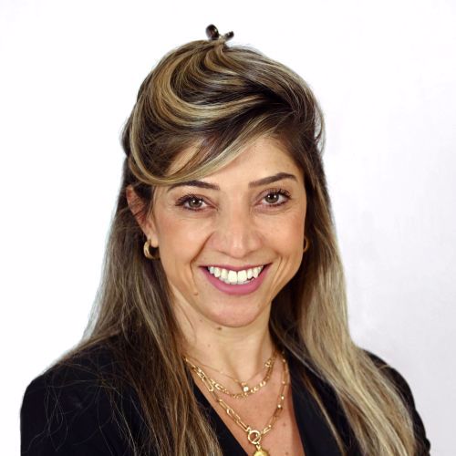 דנה חן - מנהלת משאבי אנוש וחווית לקוח